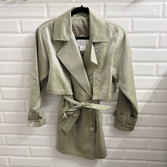 Petite Sophisticate Jackets & Blazers - Vintage Petite Sophisticate Women’s Mint Green Capelet Midlength Trench Coat